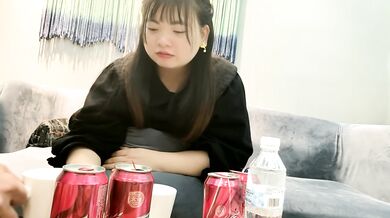 探花新片 瘦子探花梦幻馆好久没播的胖子，约战良家肉弹战车，吃饱喝足开操，舔肥穴扛腿操